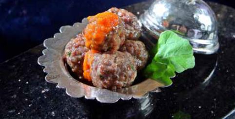 Bayat Ekmek Köftesi