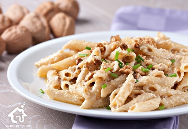 Ceviz Soslu Makarna Tarifi