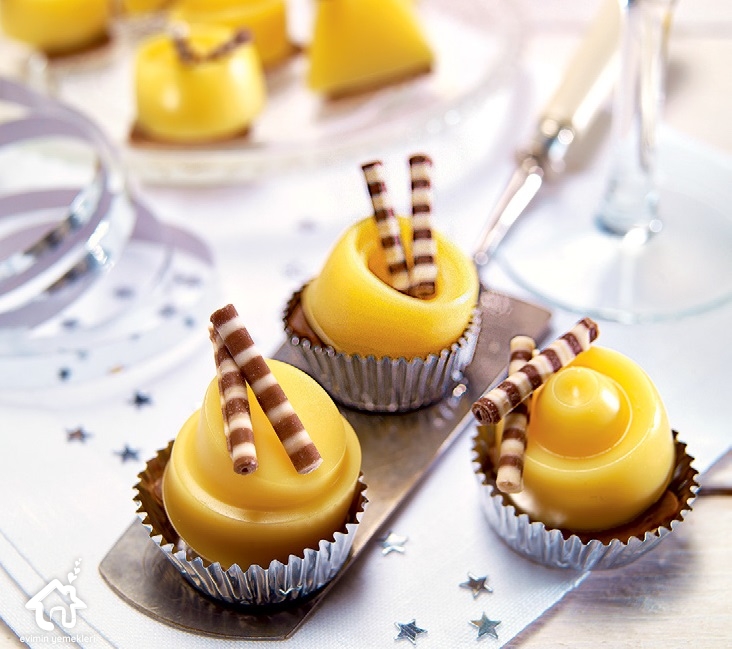 Portakal Pelteli Minik Muffinler