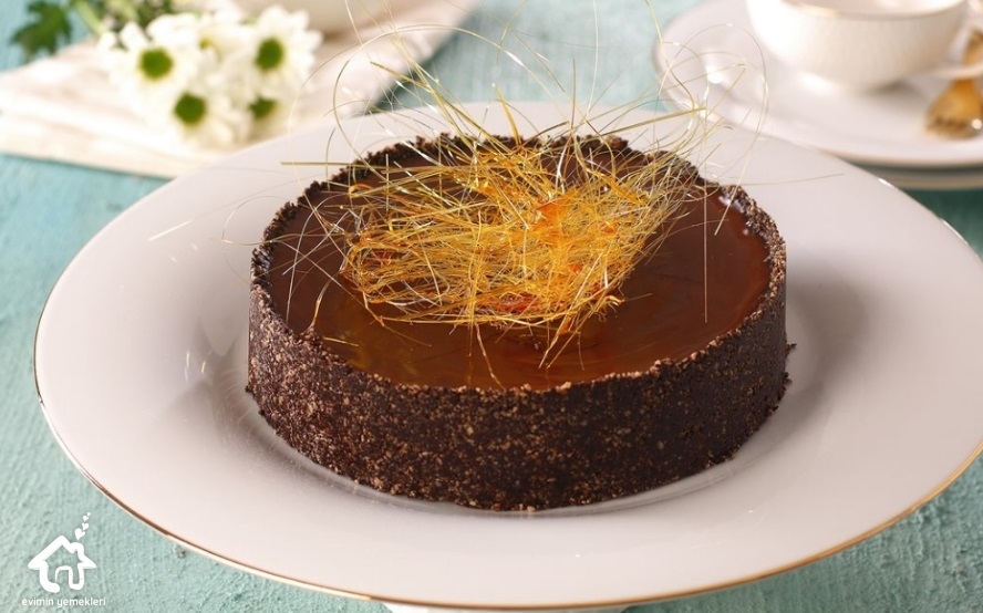 Bademli pudingli tart tarifi