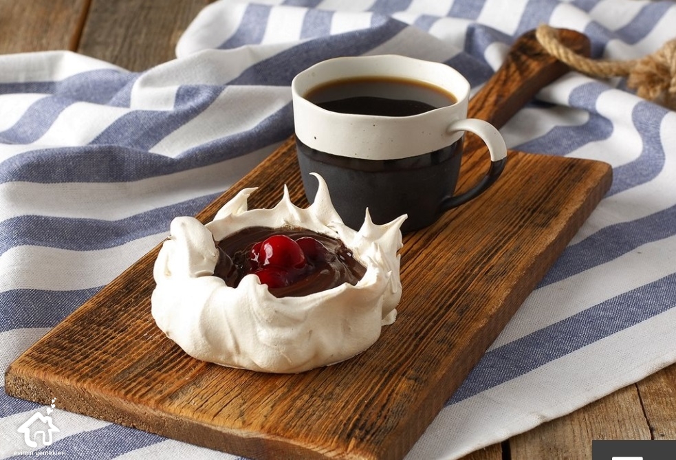 Supangleli pavlova pastacıkları