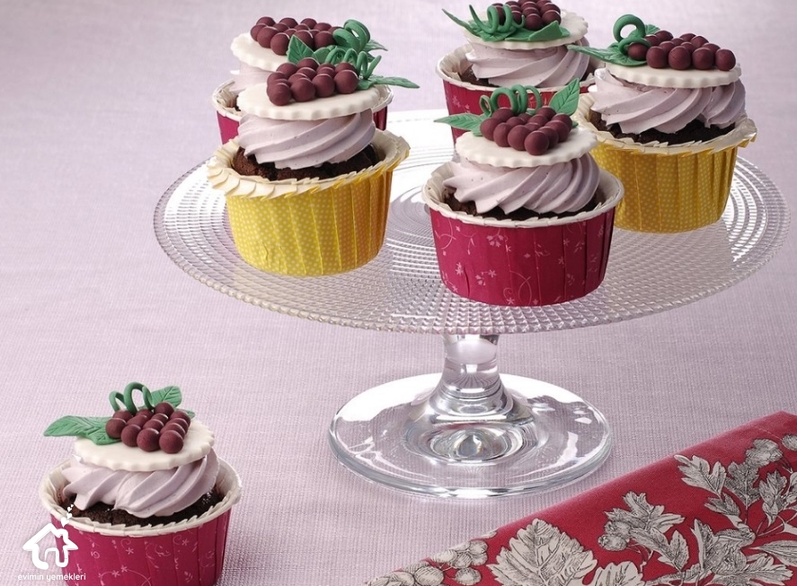 Üzüm salkımlı muffin tarifi